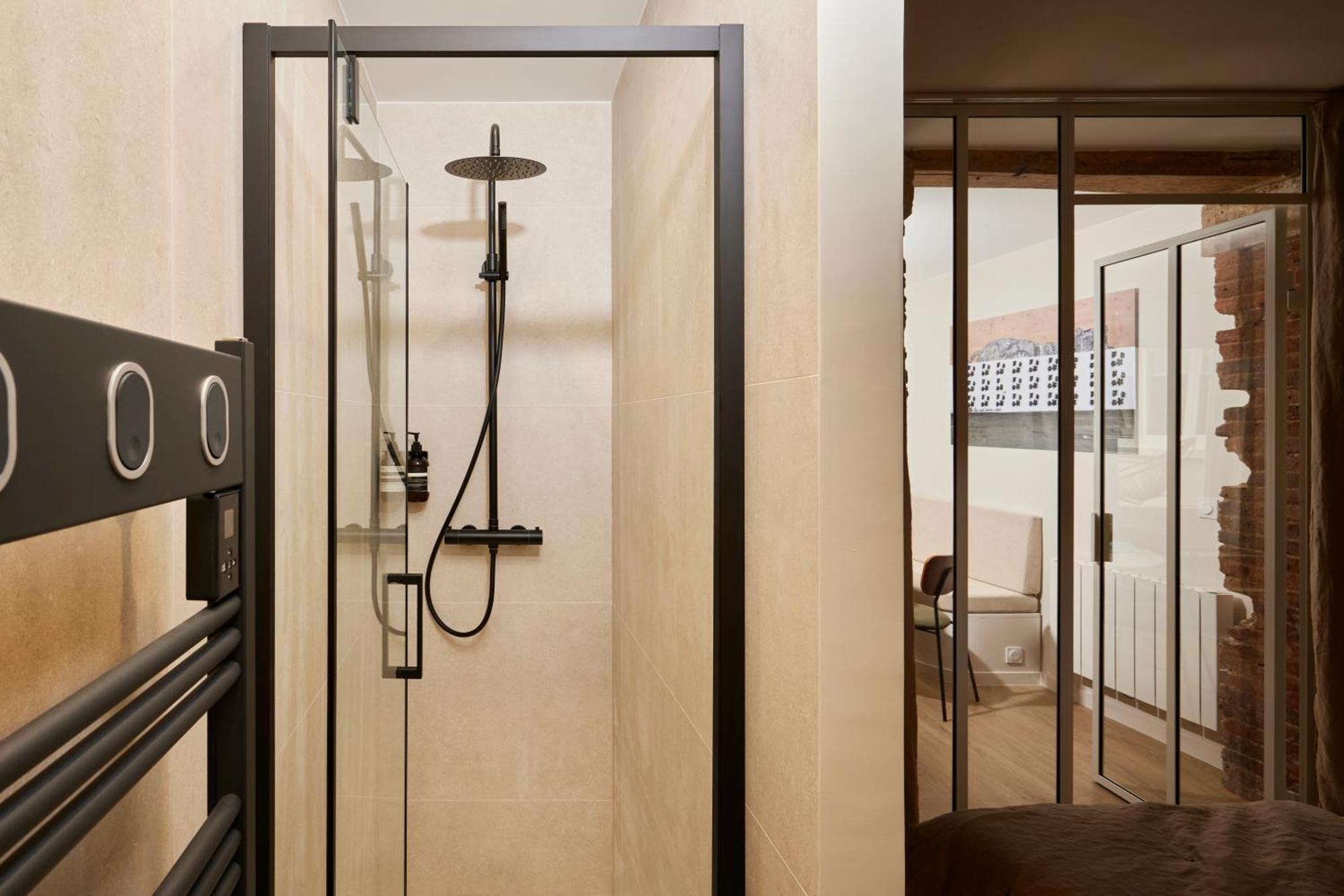 Stylish 2Br & 2Ba With Private Terrace Apartment Paris Exterior foto